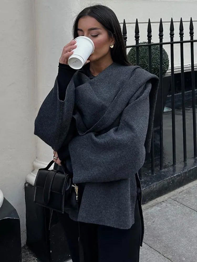 elegant knitted cape coat - di supremo