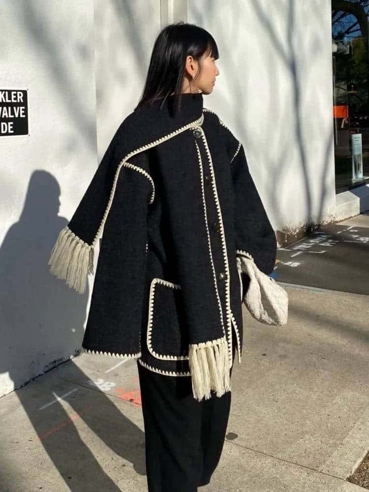plush coat with scarf - di supremo