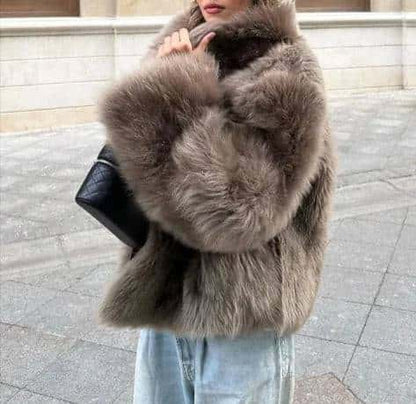 Chic Plush Fur Coat - Di Supremo
