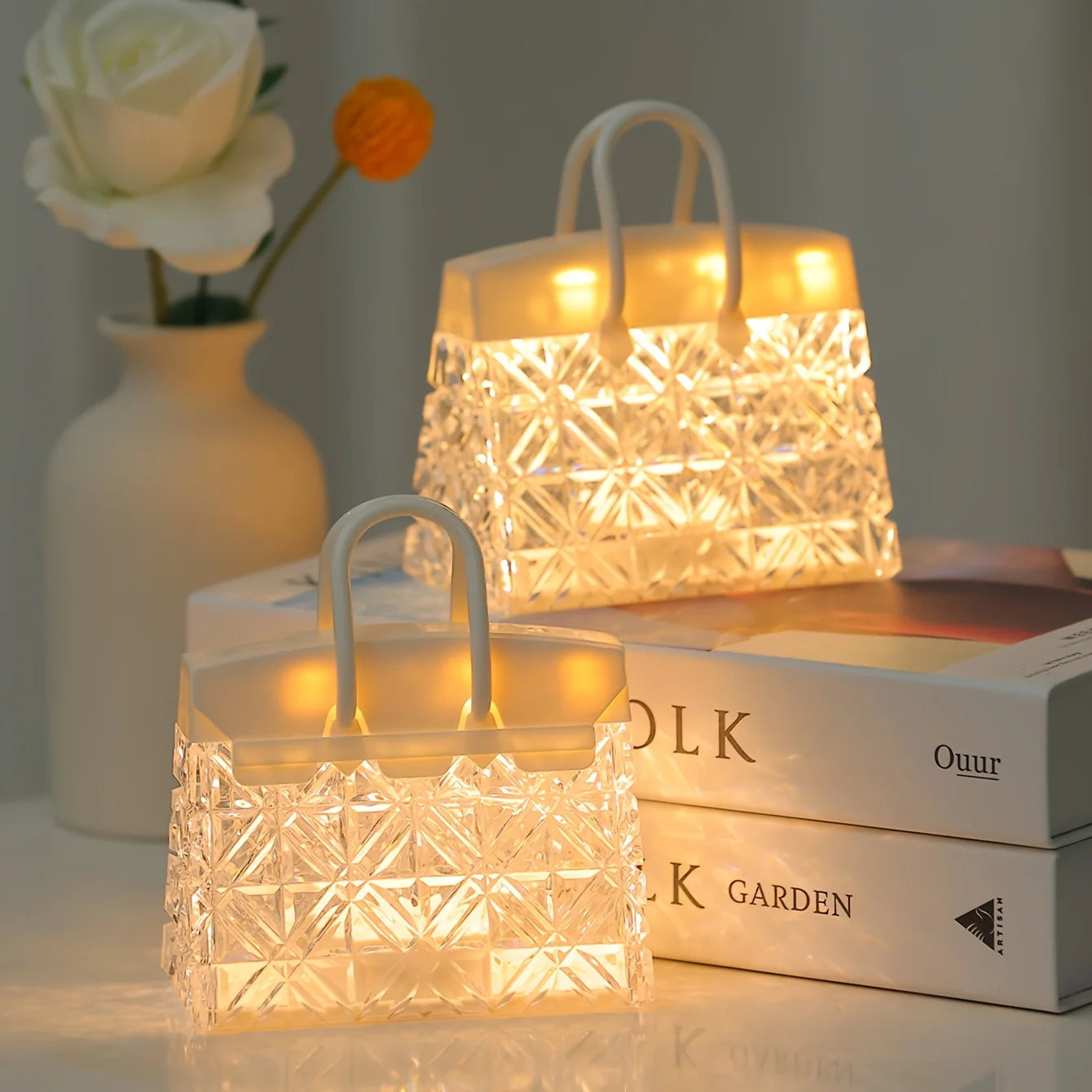 handbag-shaped led table lamp - di supremo